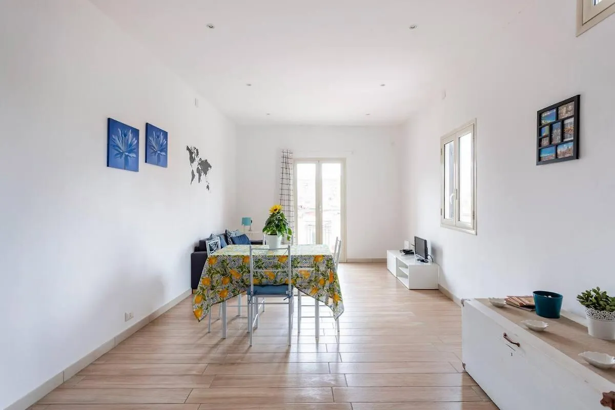 Dom wakacyjny Frank'S House - Appartamento Con Terrazzo In Centro Palermo